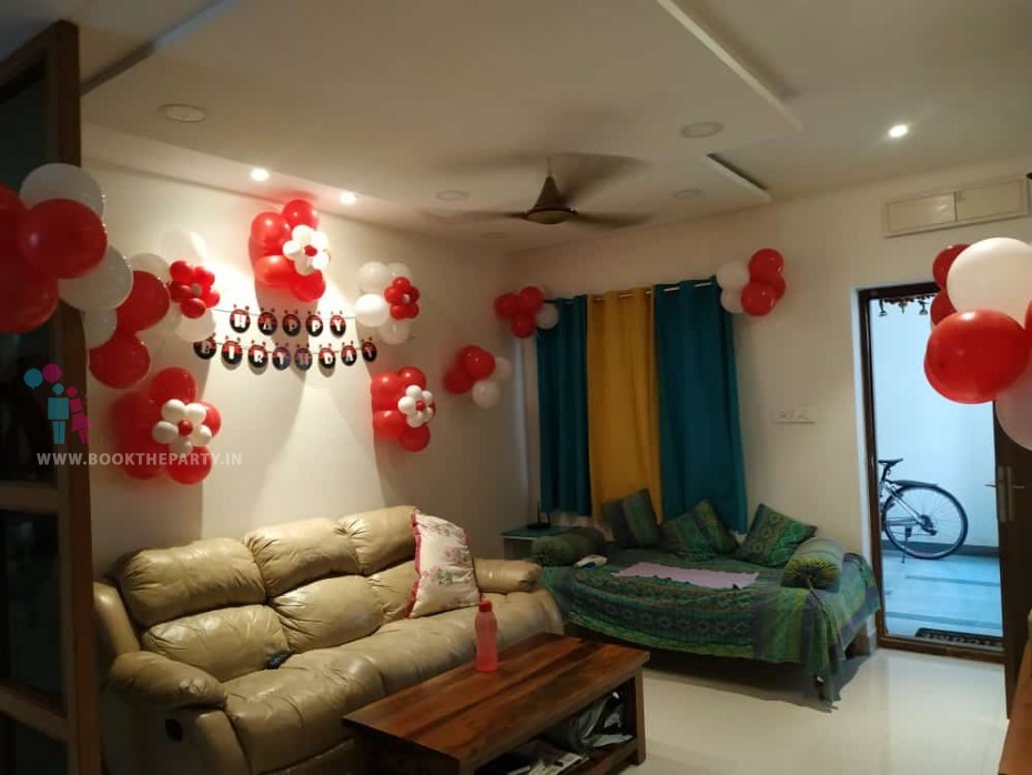 Surprise Party with Flower shape Balloons