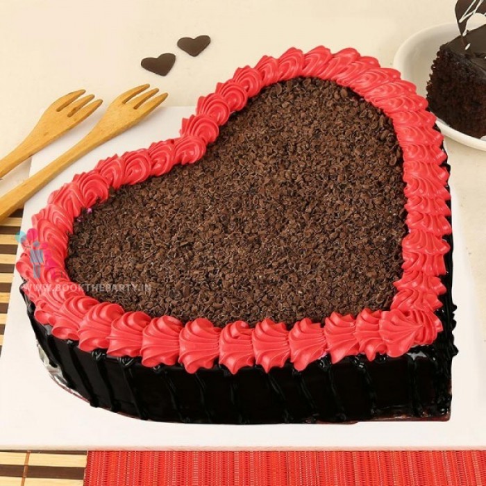 Ultimate Chocolate Heart Cake