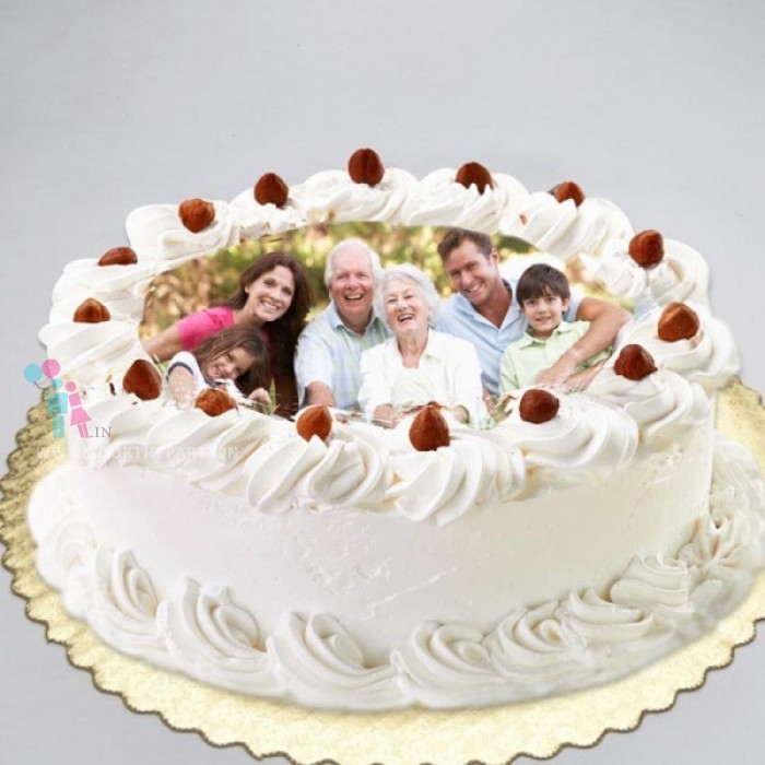 Photo White Forest Cake