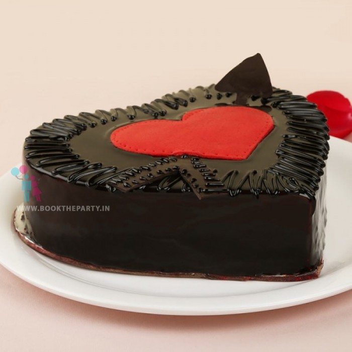 Cupids Arrow Cake