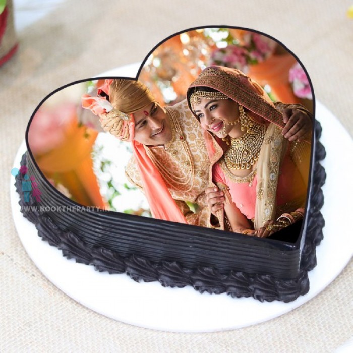 Photo Love Truffle Cake 