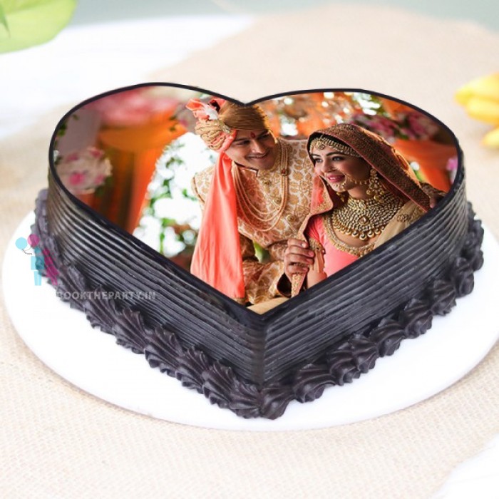 Photo Love Truffle Cake 