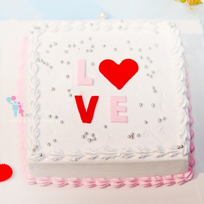 Elegant Love Vanilla Cake