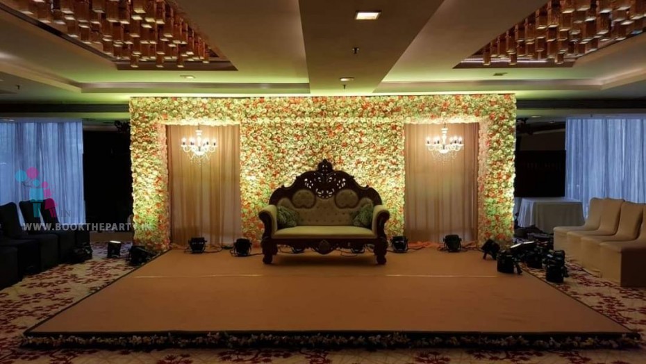 Artificial Flower Pasting with Chandeliers 