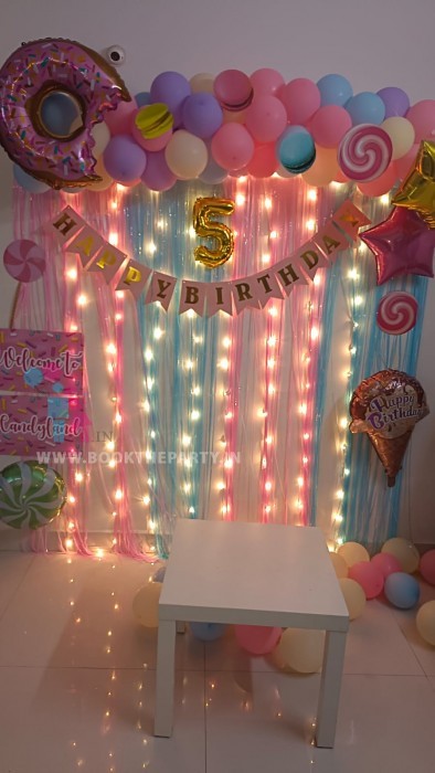 Candy Themed Decoration with balloons1