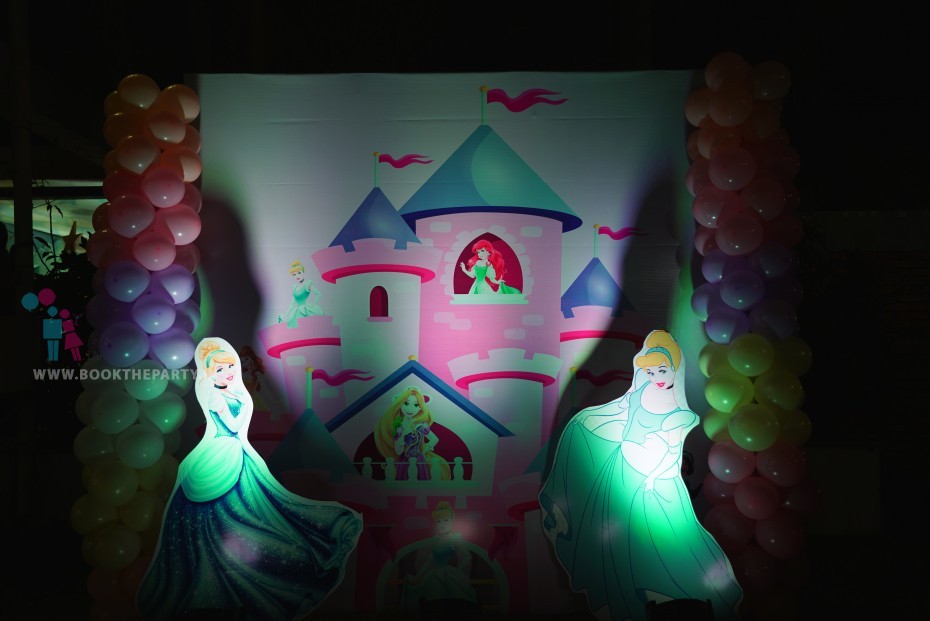 Disney 3D Pink Castle with Princess Theme 