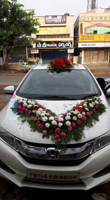 Bright Round Mandap