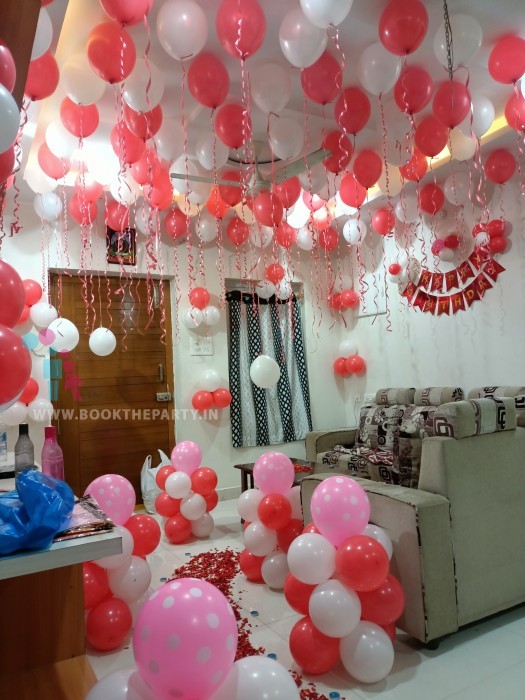 Red and white balloons decoration