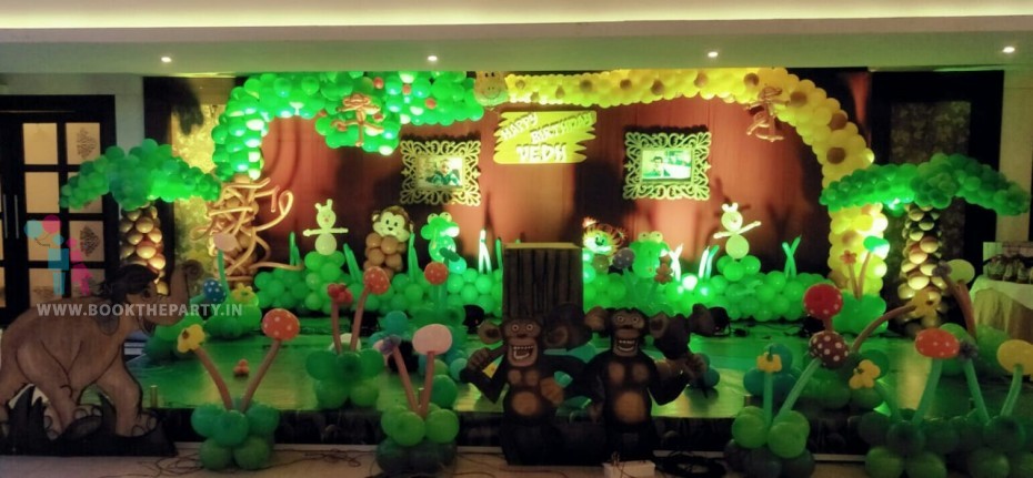 Jungle Theme with Balloon Characters 