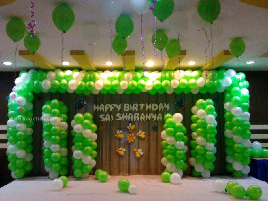 Green and White Balloons Theme 