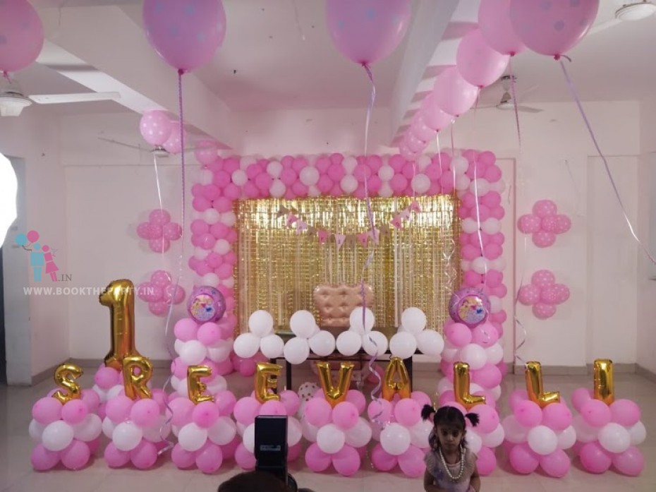 Balloon Theme with Foil Balloons 