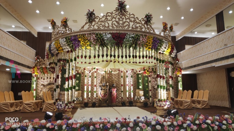 Round Crown Mandapam with Fiber Panels 