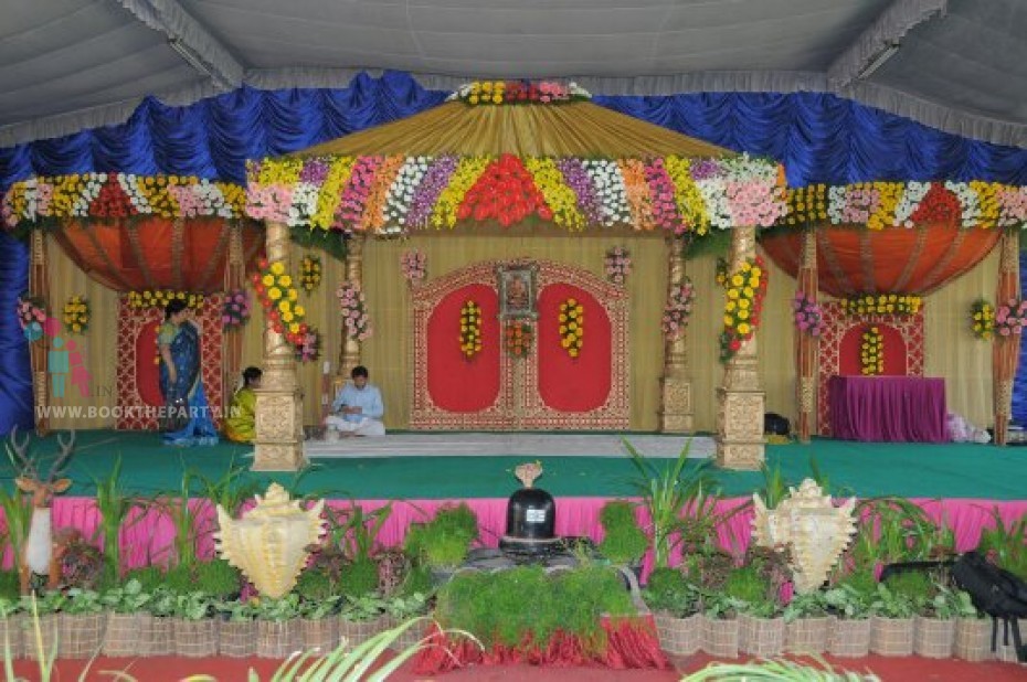 Golden Drapes Mandapam With Side Domes 