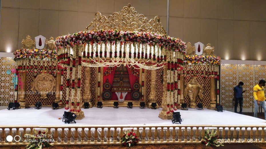 Round Crown Mandapam 