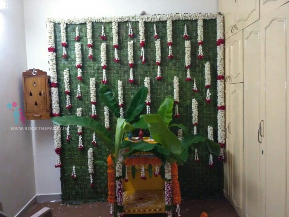 Coconut Mat with Lilies Hanging 