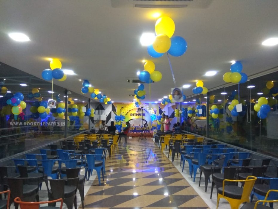 Minions Theme with Balloon Arch