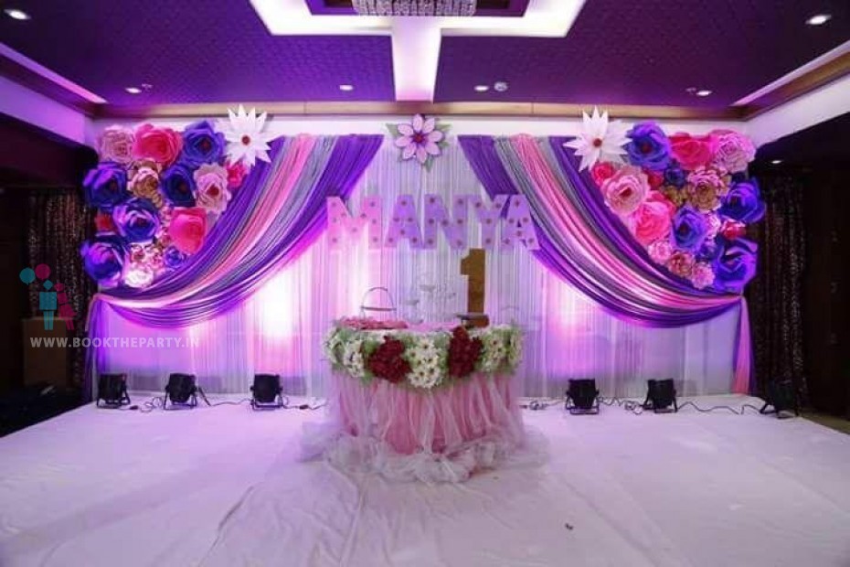 Foam Flowers with Drapes Theme 