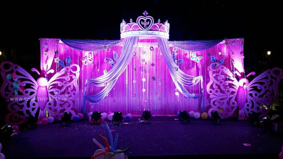 Pink Crown with Pink Drapes Theme 