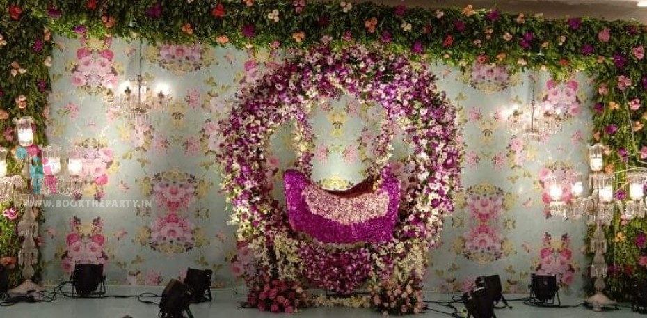 Floral Print Backdrop With Cradle Theme 