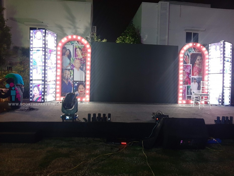 LED Wall with Box Frames 