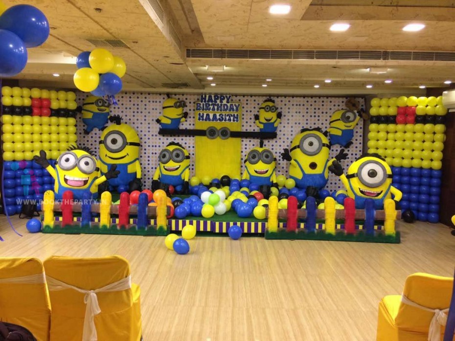 Minions Theme with Balloon Wall