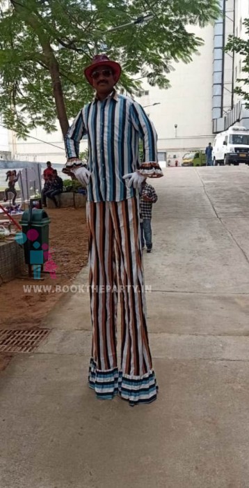 Stilt Walkers