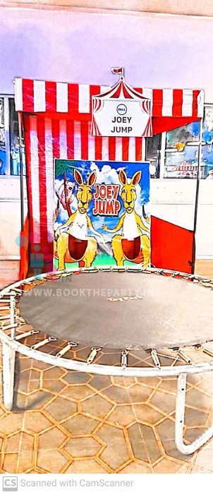 Joey Jump Game Stall 