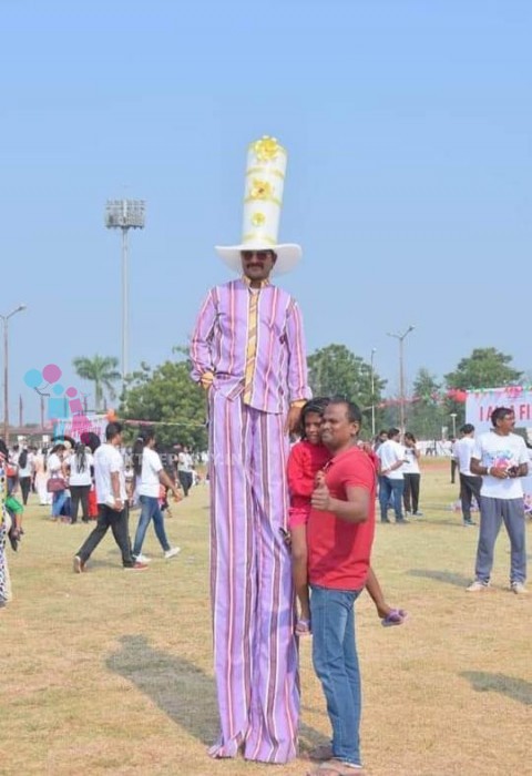 Stilt Walkers