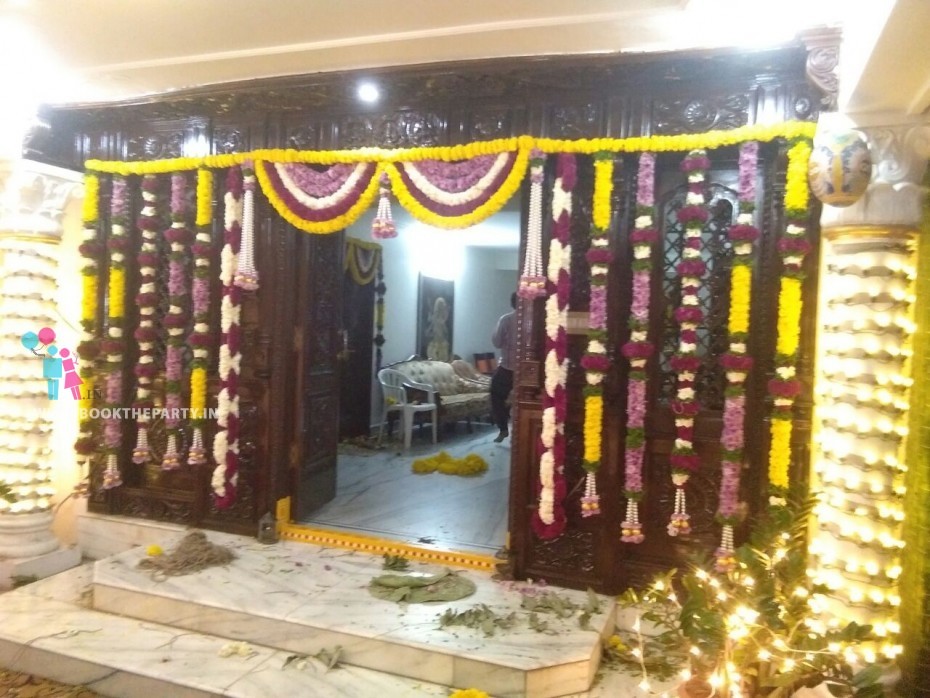 8 Feet Main Entrance Door Decor with Garlands