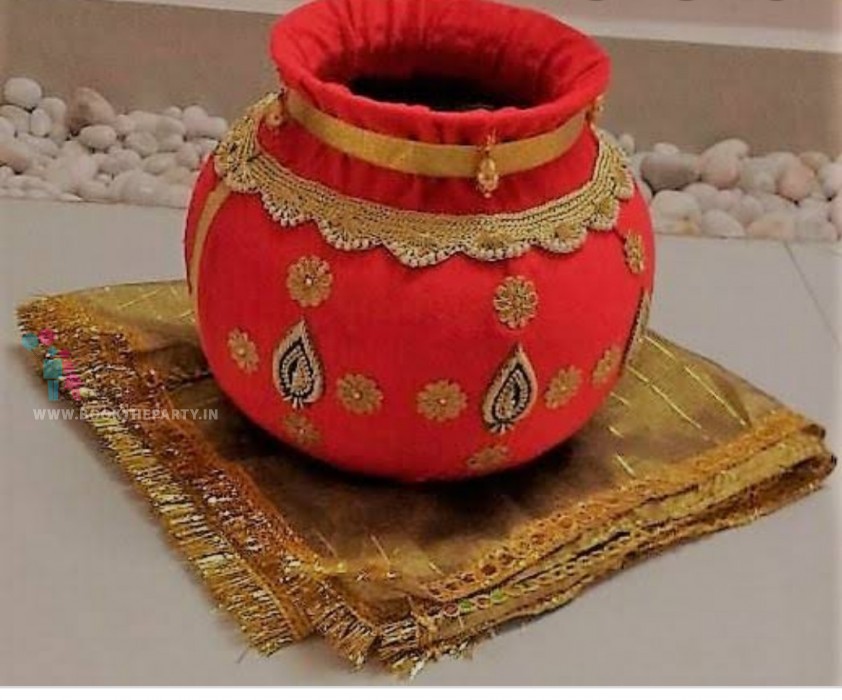 Ungurala Binda with Red and Gold Lays 