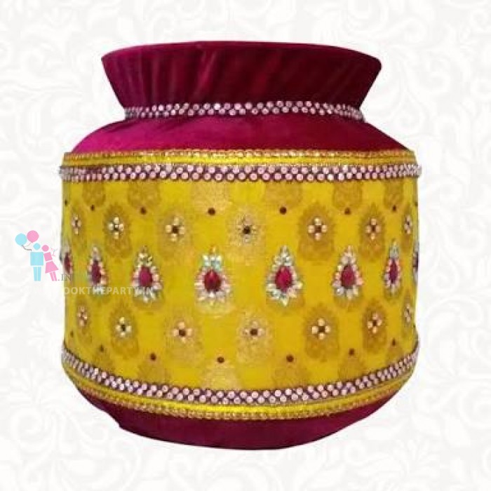 Ungurala Binda in Yellow and Maroon with Beeds 