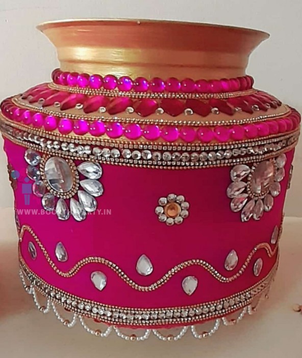 Ungurala Binda with Rani Pink, Gold Paint and Beeds