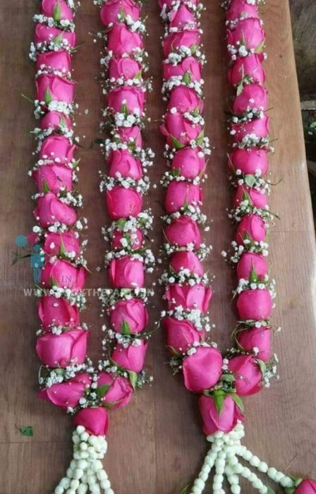 Roses with Gypsy Flowers Garland 