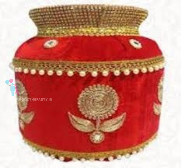 Ungurala Binda in Red and Gold 