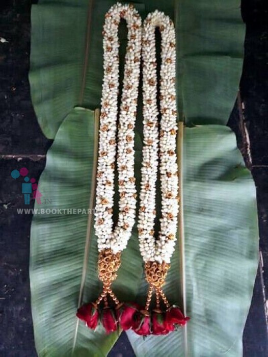 Dagar Flowers with Gold Tissue Flowers Garland 