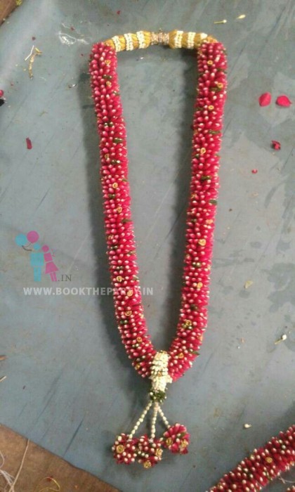 Red with White Rose Petals Garland 